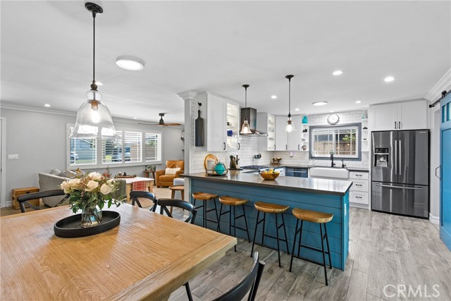 Detail Gallery Image 9 of 51 For 15551 Aulnay Ln, Huntington Beach,  CA 92647 - 3 Beds | 2 Baths