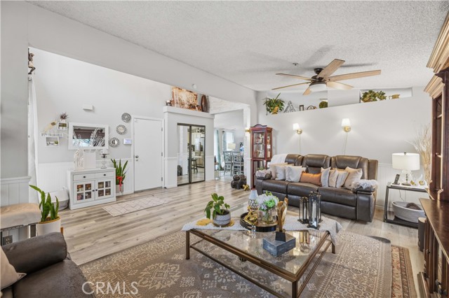 Detail Gallery Image 12 of 46 For 13691 Gavina #433,  Sylmar,  CA 91342 - 3 Beds | 2 Baths