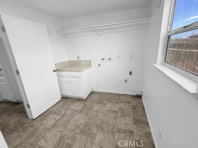 385 E Valley Street, Coalinga CA: https://media.crmls.org/medias/09c5c828-fa75-4a94-a09e-0b958b8c070e.jpg