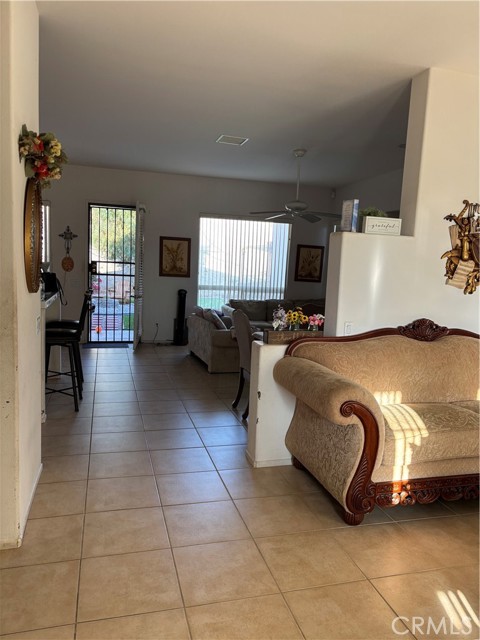 11792 Pomelo Drive, Desert Hot Springs CA: https://media.crmls.org/medias/09c6cee9-69e9-4315-b2a6-9c22b055d63e.jpg