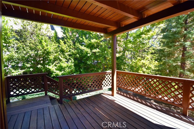 Detail Gallery Image 10 of 72 For 27547 W Shore Rd, Lake Arrowhead,  CA 92352 - 3 Beds | 3/1 Baths