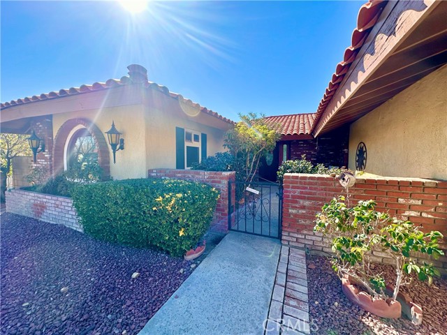 Detail Gallery Image 6 of 41 For 26576 Bluewater, Helendale,  CA 92342 - 2 Beds | 2 Baths