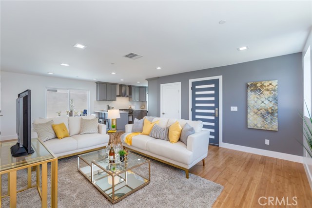 18306 Grevillea Avenue, Redondo Beach, California 90278, 3 Bedrooms Bedrooms, ,Residential,Sold,Grevillea,SB22090777