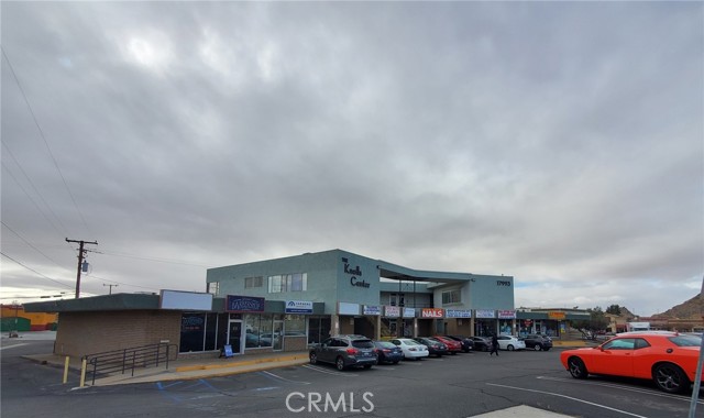 17993 Us HWY 18, Apple Valley, California 92307, ,Commercial Lease,For Rent,17993 Us HWY 18,CRHD23059613