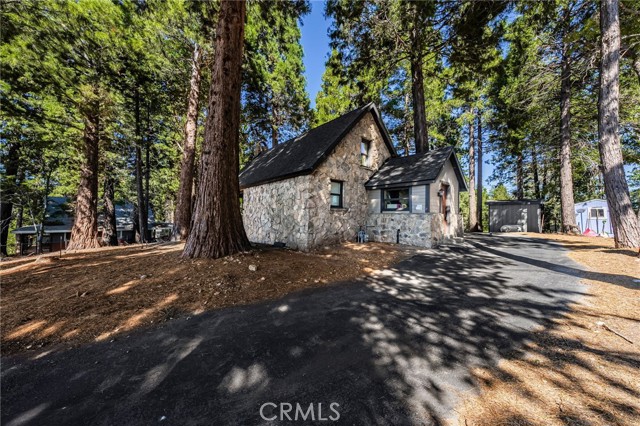 Image 2 for 23008 Valley View Dr, Crestline, CA 92325