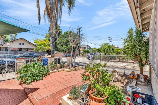 2660 Newell Street, County - Los Angeles CA: https://media.crmls.org/medias/09c93071-2b44-4df2-b2f2-e4c3659e99e9.jpg