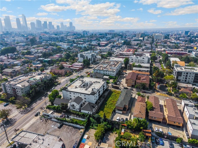 Detail Gallery Image 12 of 17 For 2113 W Court, Los Angeles,  CA 90026 - – Beds | – Baths