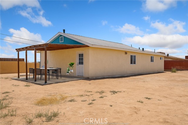 22006 Sioux Road, Apple Valley CA: https://media.crmls.org/medias/09ca0af8-d495-4fce-bd9b-be2ddd313b09.jpg