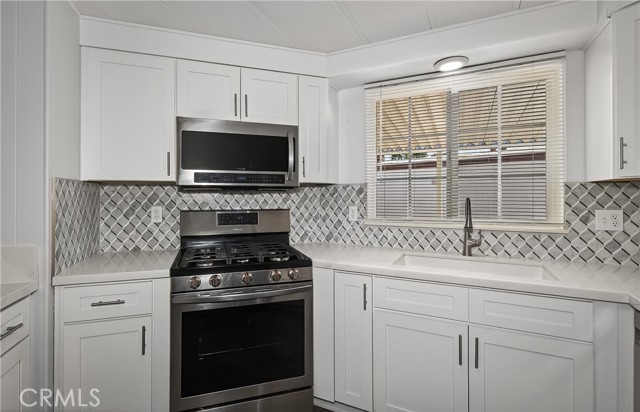 Detail Gallery Image 10 of 23 For 15500 Bubbling Wells Road #164,  Desert Hot Springs,  CA 92240 - 2 Beds | 2 Baths