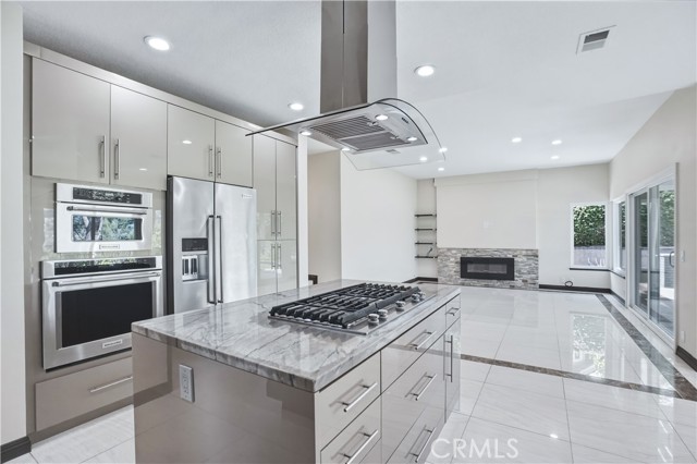 Image 35 of 73 For 3537 Foxglove Road