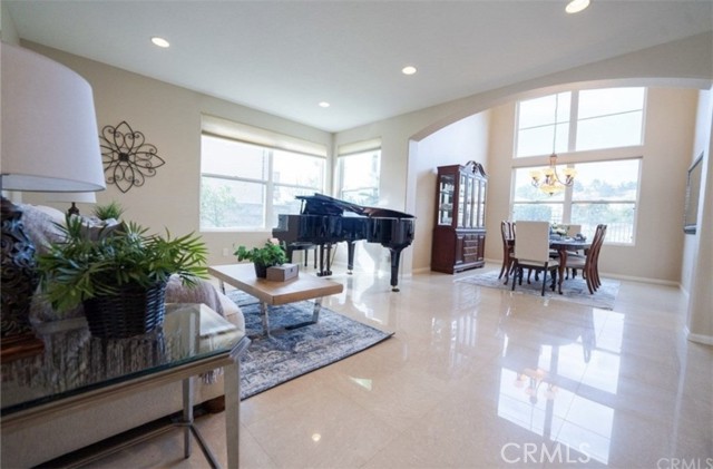 Detail Gallery Image 9 of 24 For 9 Willowglade, Trabuco Canyon,  CA 92679 - 5 Beds | 4 Baths