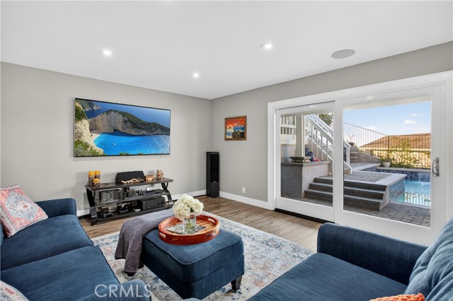 Image 12 of 33 For 731 Ridgeview