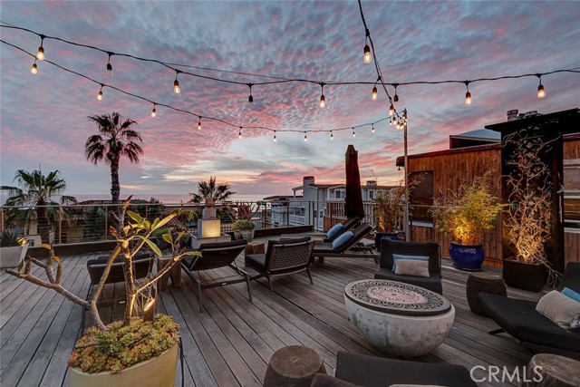 3205 Bayview Drive, Manhattan Beach, California 90266, 5 Bedrooms Bedrooms, ,5 BathroomsBathrooms,Residential,For Sale,Bayview,SB26067701