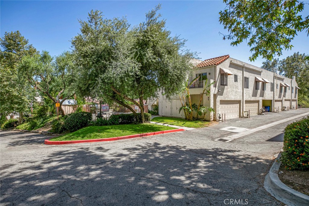 12411 Osborne Street #114