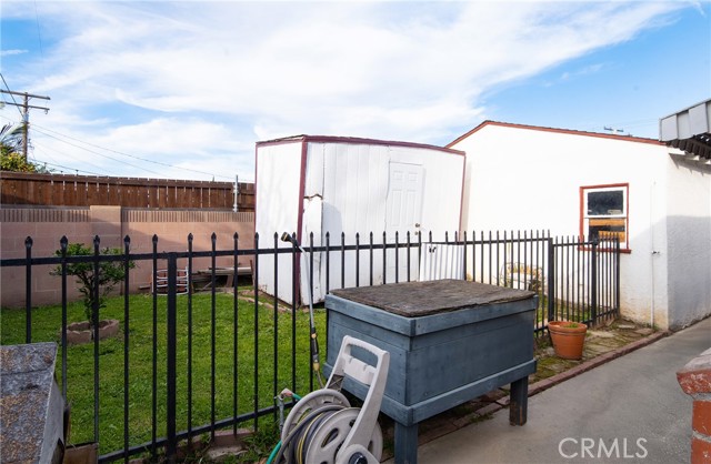 Detail Gallery Image 38 of 39 For 1805 N Central, Los Angeles,  CA 90059 - 4 Beds | 2 Baths