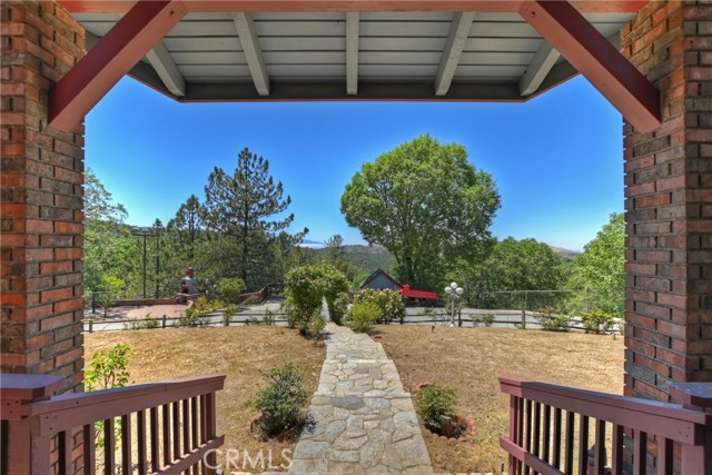 Detail Gallery Image 58 of 73 For 1621 Lupin Rd, Lake Arrowhead,  CA 92352 - 7 Beds | 7/2 Baths