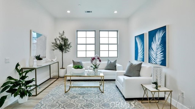 17413 Siena Ln, Fountain Valley CA: https://media.crmls.org/medias/09cc8fca-b689-45ec-834a-177ce731039d.jpg