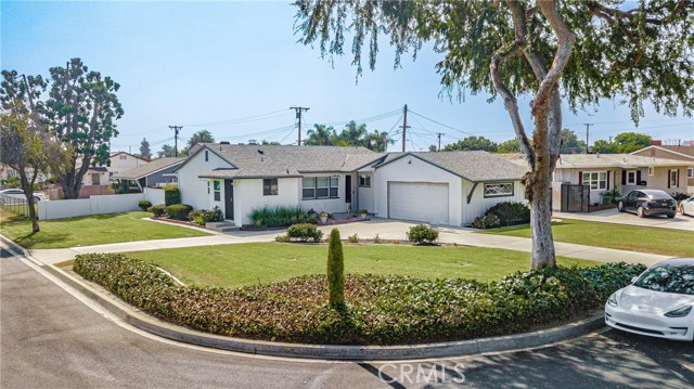 Detail Gallery Image 3 of 23 For 2310 W Ituni St, West Covina,  CA 91790 - 3 Beds | 2 Baths