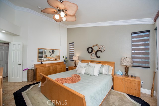 1151 Paseo Tasco Circle, Corona CA: https://media.crmls.org/medias/09cd34fe-642c-4ac0-91cf-73273d678733.jpg