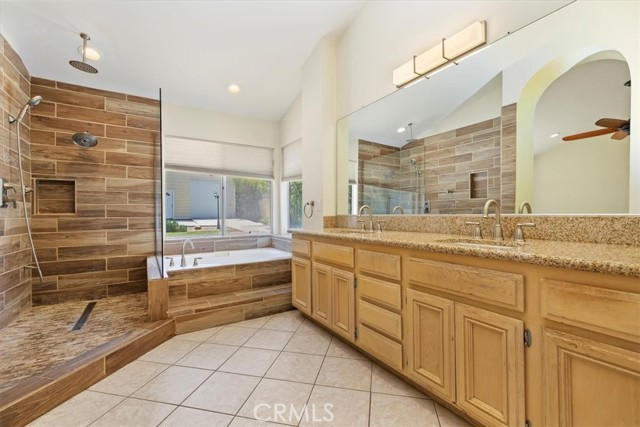 10854 Beltramo Circle, Riverside CA: https://media.crmls.org/medias/09ce2cf0-f00a-4ddc-b7a0-48f9dd1ebd70.jpg