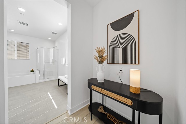 4253 S Heather Privado, Ontario CA: https://media.crmls.org/medias/09cf0f10-24e2-4f34-8c9a-279739ac5980.jpg