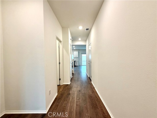 Detail Gallery Image 5 of 39 For 31356 Sycamore Leaf, Winchester,  CA 92596 - 5 Beds | 3 Baths