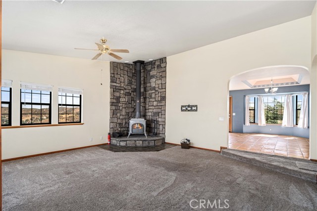 Detail Gallery Image 18 of 40 For 14747 Flintstone Dr, Lake Elizabeth,  CA 93532 - 3 Beds | 2 Baths