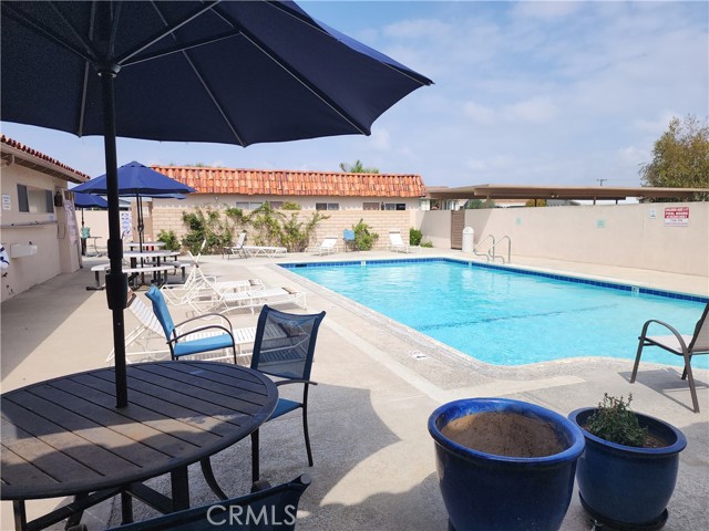 Detail Gallery Image 34 of 45 For 16222 Monterey Ln #51,  Huntington Beach,  CA 92649 - 2 Beds | 2 Baths