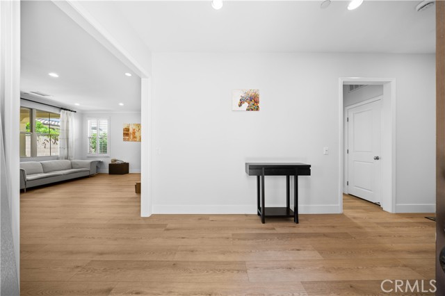 Detail Gallery Image 5 of 43 For 63 Birmingham, Irvine,  CA 92620 - 4 Beds | 4 Baths