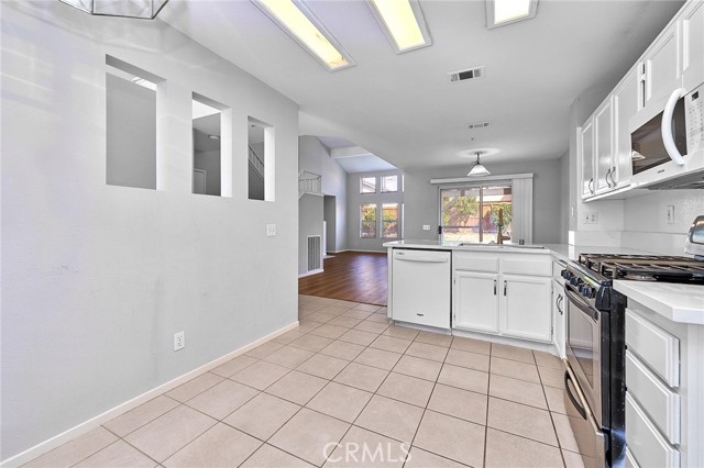 Detail Gallery Image 24 of 59 For 5280 Melbourne, Riverside,  CA 92508 - 3 Beds | 2/1 Baths