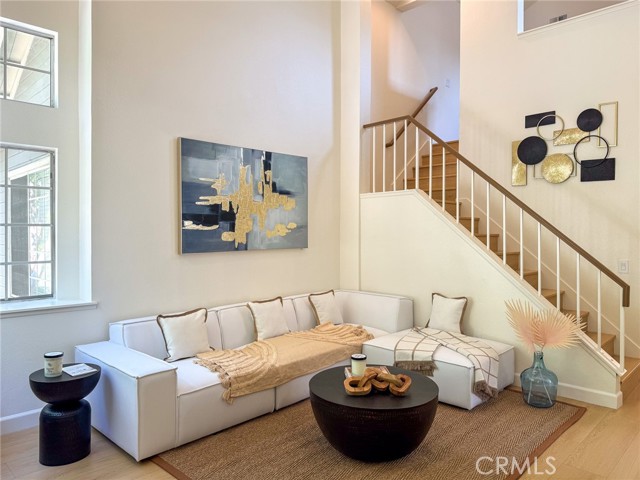 20725 E Crest Ln, Walnut CA: https://media.crmls.org/medias/09d11abf-86f0-42dc-ab25-43918d30bbb2.jpg