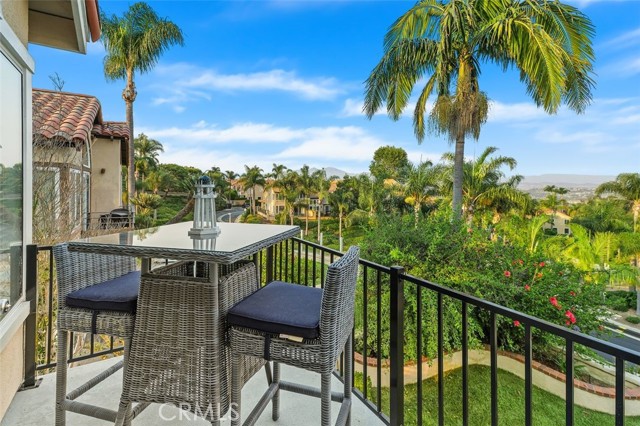 29522 Seriana, Laguna Niguel CA: https://media.crmls.org/medias/09d1ea1f-d3ad-4e88-9c5f-689225d66c3b.jpg
