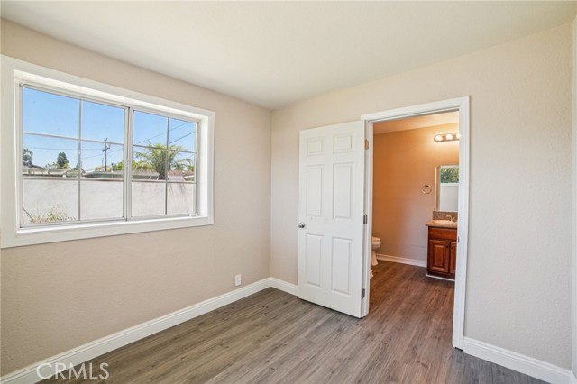 1829 E Jackson Street, Long Beach CA: https://media.crmls.org/medias/09d1f3d3-fb86-4121-9650-bd6456cc1d4d.jpg