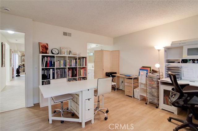 Detail Gallery Image 25 of 27 For 8565 Larkhall Cir 802c,  Huntington Beach,  CA 92646 - 2 Beds | 2 Baths