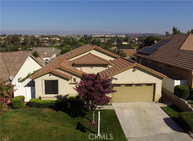39523 Sierra Madre Drive, Murrieta CA: https://media.crmls.org/medias/09d24fc6-5d93-4cd3-8a70-c93e17bd28f4.jpg