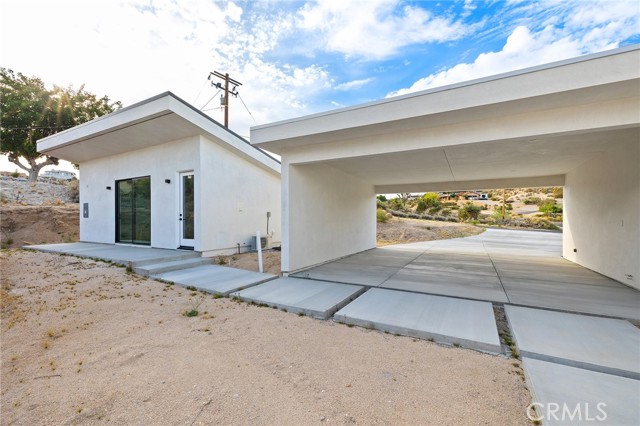 6218 Farrelo Road, Yucca Valley CA: https://media.crmls.org/medias/09d3ff13-d5a7-431a-ac54-cf9f47a6f54c.jpg