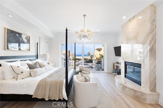 Image 4 of 62 For 2304 Hermosa Avenue