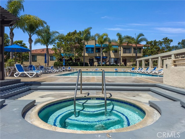 Detail Gallery Image 54 of 56 For 16476 Bordeaux Ln #214,  Huntington Beach,  CA 92649 - 2 Beds | 2 Baths