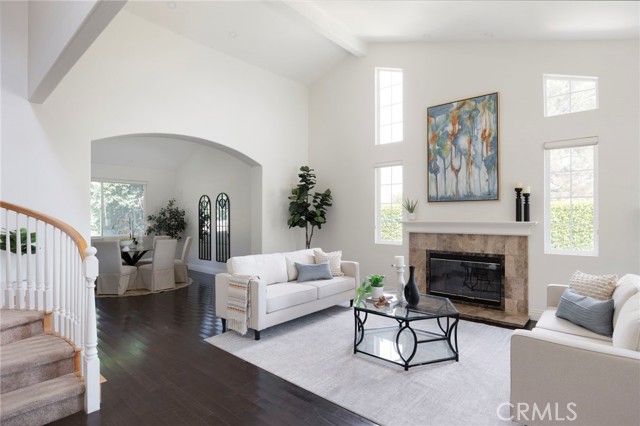 Detail Gallery Image 5 of 51 For 24589 Lola, Newhall,  CA 91321 - 5 Beds | 3 Baths