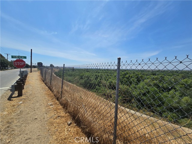 876 River Drive, Norco CA: https://media.crmls.org/medias/09d4c849-ccca-4767-b123-4bc7f8df1533.jpg