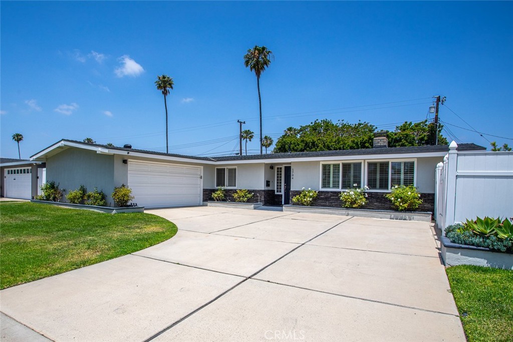1704 Labrador Drive