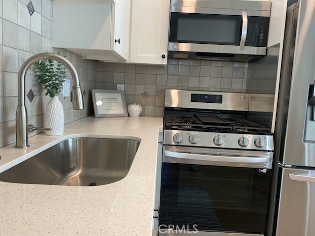 Detail Gallery Image 10 of 16 For 2425 Arlington Ave, Torrance,  CA 90501 - 2 Beds | 2/1 Baths