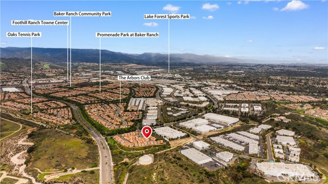 333 Calle Elegante, Lake Forest CA: https://media.crmls.org/medias/09d64398-8db7-4cfa-bc38-c25b87261fa7.jpg