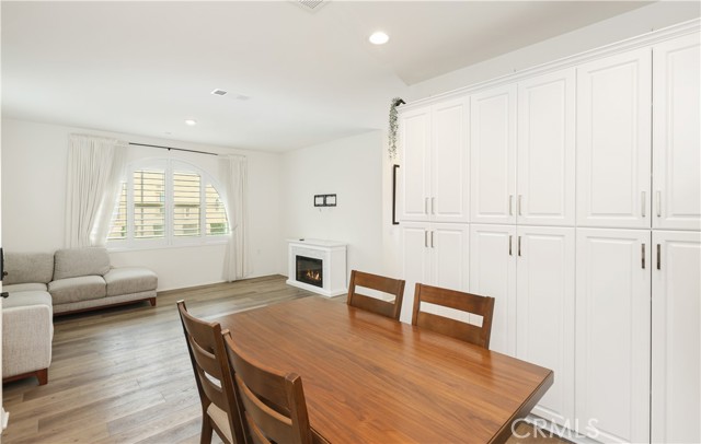 Detail Gallery Image 15 of 44 For 2818 E Berry Loop Privado #76,  Ontario,  CA 91761 - 2 Beds | 2/1 Baths