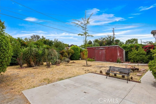 4306 W Verdugo Ave, Burbank CA: https://media.crmls.org/medias/09d70ccf-93de-43e7-9f90-4748d5d80484.jpg
