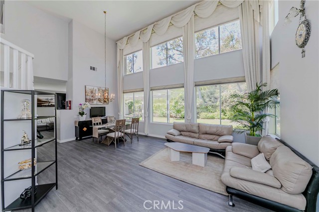 2061 S Sawgrass Court, La Habra CA: https://media.crmls.org/medias/09d757cd-4ef7-4109-8ea0-3be431e8c99f.jpg