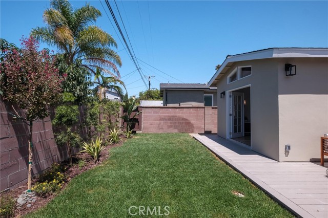 22633 Marjorie Avenue, Torrance CA: https://media.crmls.org/medias/09d7c0c9-f233-4260-b2f0-f48bc749590b.jpg