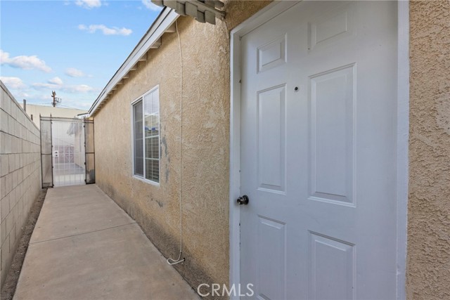 Detail Gallery Image 25 of 43 For 18621 Bryant St, Northridge,  CA 91324 - 4 Beds | 2 Baths