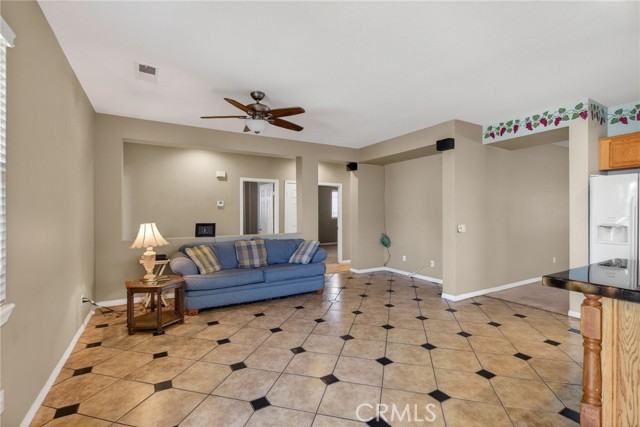 Detail Gallery Image 16 of 33 For 32795 Santa Cruz, Lake Elsinore,  CA 92530 - 3 Beds | 2 Baths