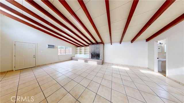 16631 Joshua Street, Victorville CA: https://media.crmls.org/medias/09d8452e-d3c5-4ac9-b43d-85cf3b9eeac1.jpg